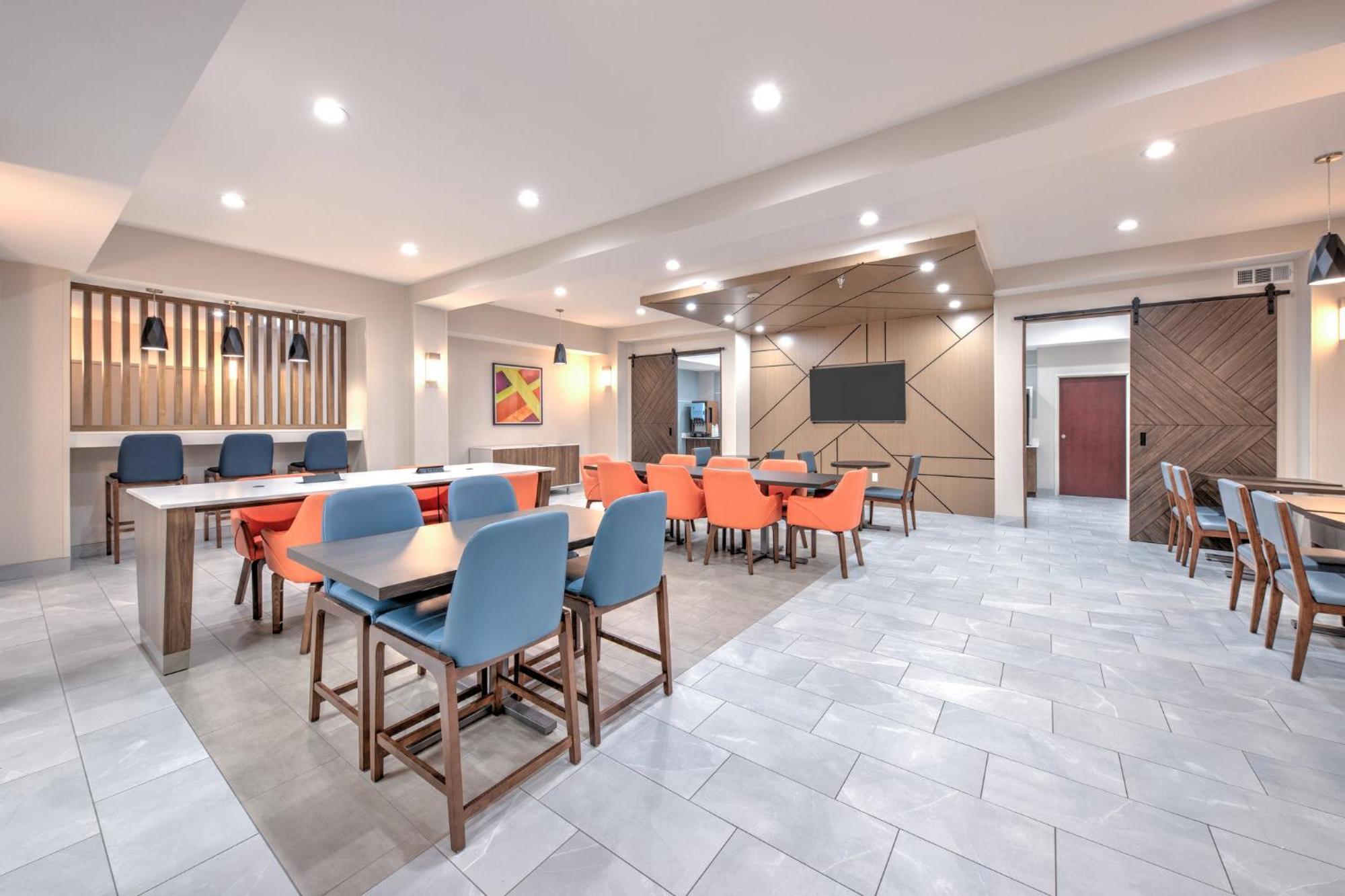 Holiday Inn Express Hotel & Suites Dallas West By Ihg מראה חיצוני תמונה