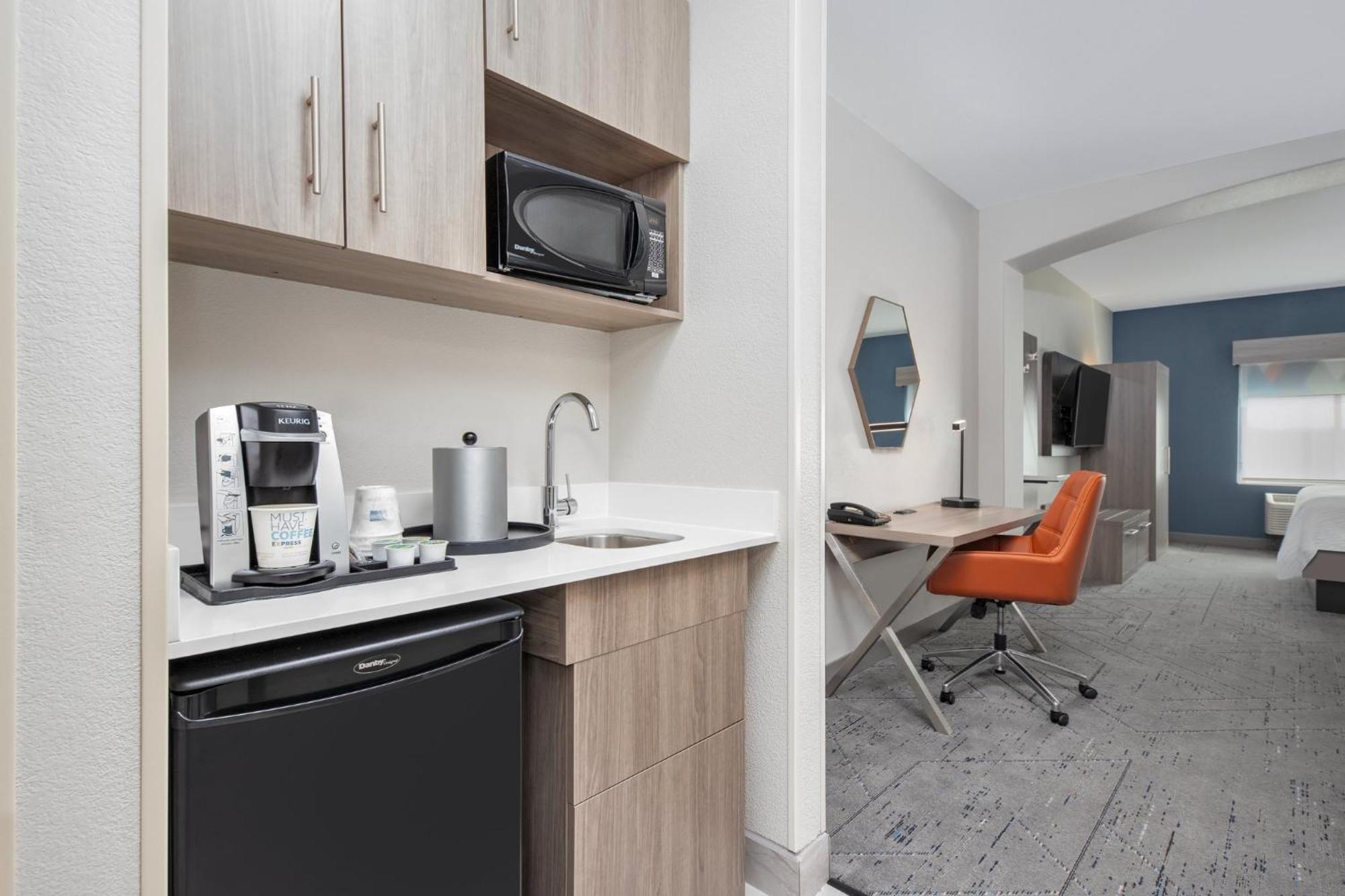 Holiday Inn Express Hotel & Suites Dallas West By Ihg מראה חיצוני תמונה