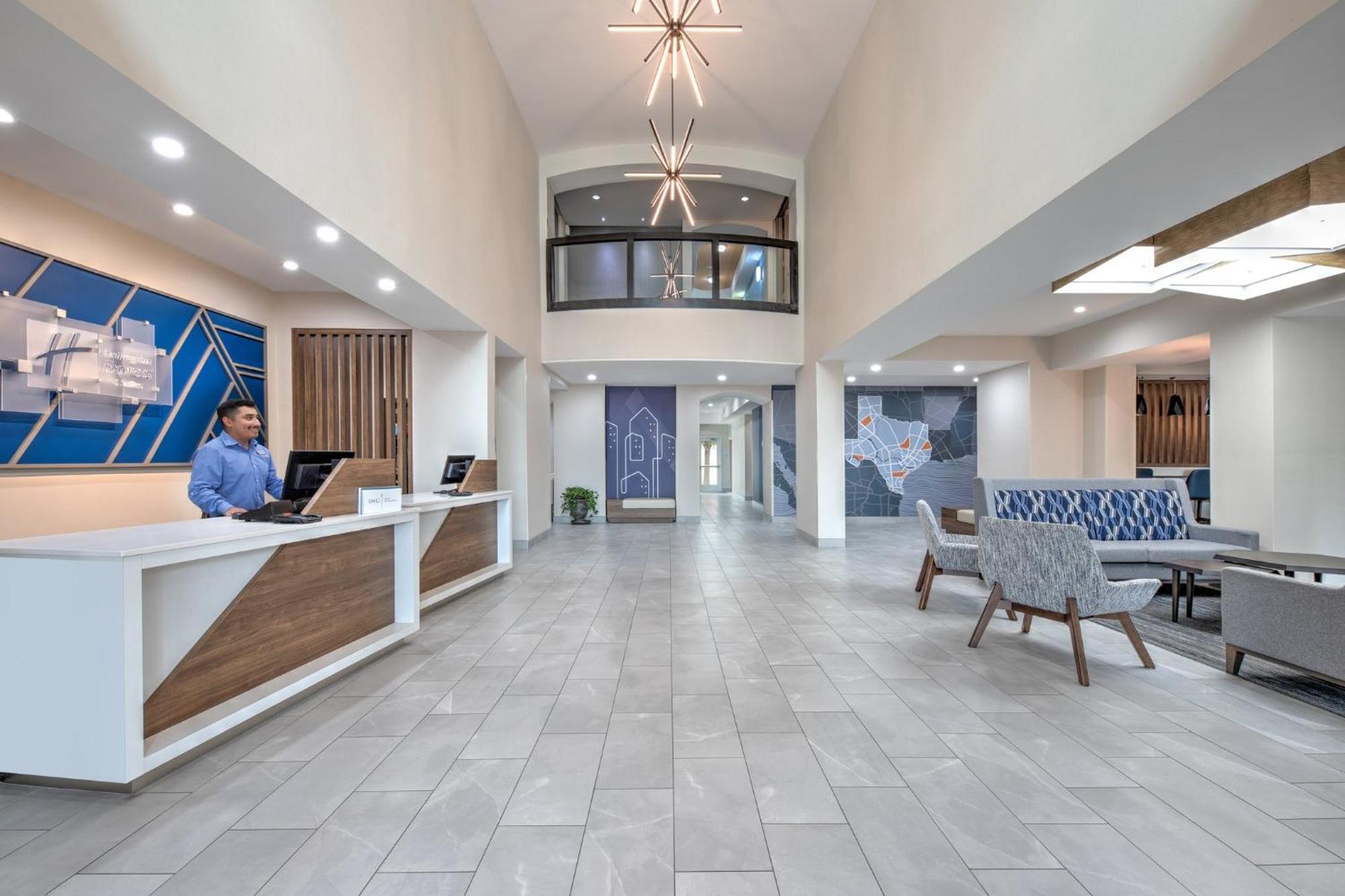 Holiday Inn Express Hotel & Suites Dallas West By Ihg מראה חיצוני תמונה